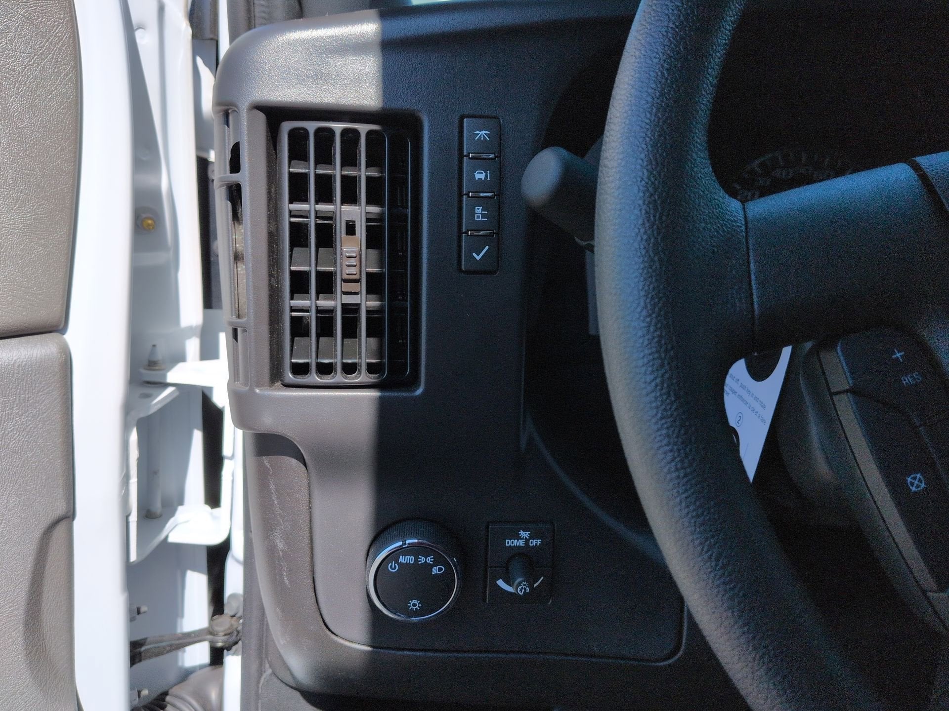2025 Chevrolet Express Cargo WT 2500 Regular Wheelbase RWD
