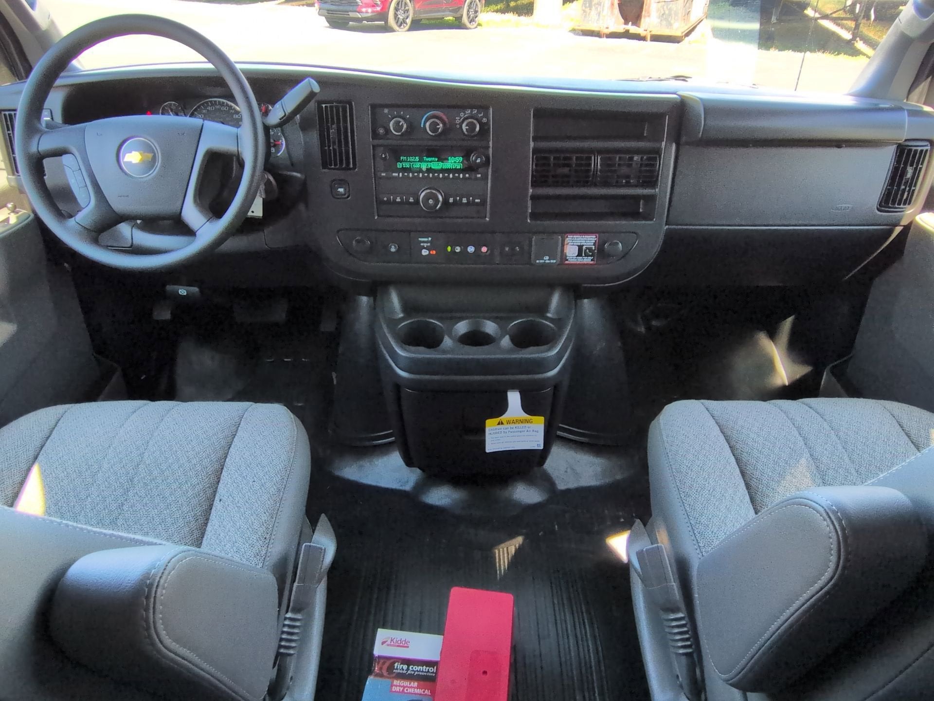 2025 Chevrolet Express Cargo WT 2500 Regular Wheelbase RWD