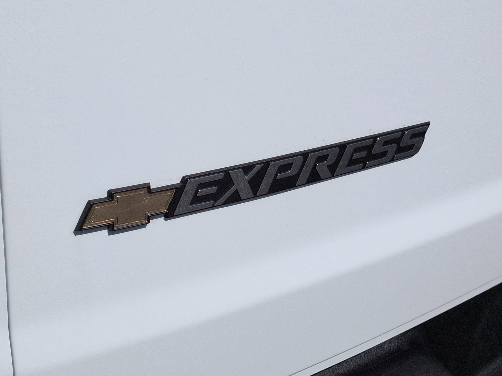 2025 Chevrolet Express Cargo WT 2500 Regular Wheelbase RWD