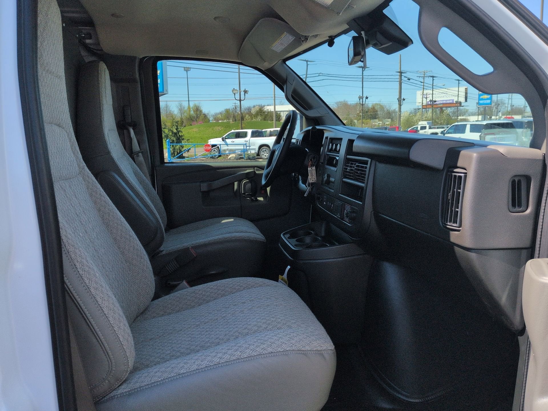 2025 Chevrolet Express Cargo WT 2500 Regular Wheelbase RWD