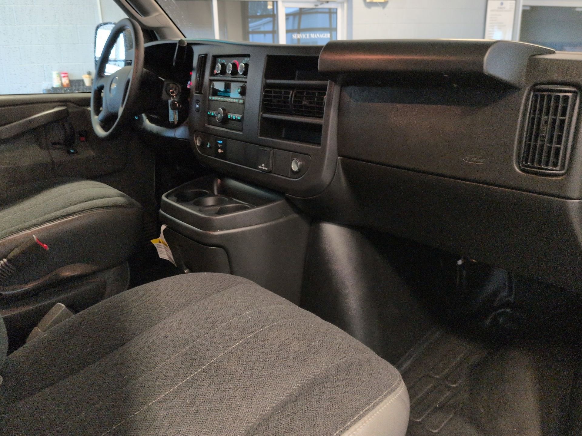 2024 Chevrolet Express Cargo 2500 WT