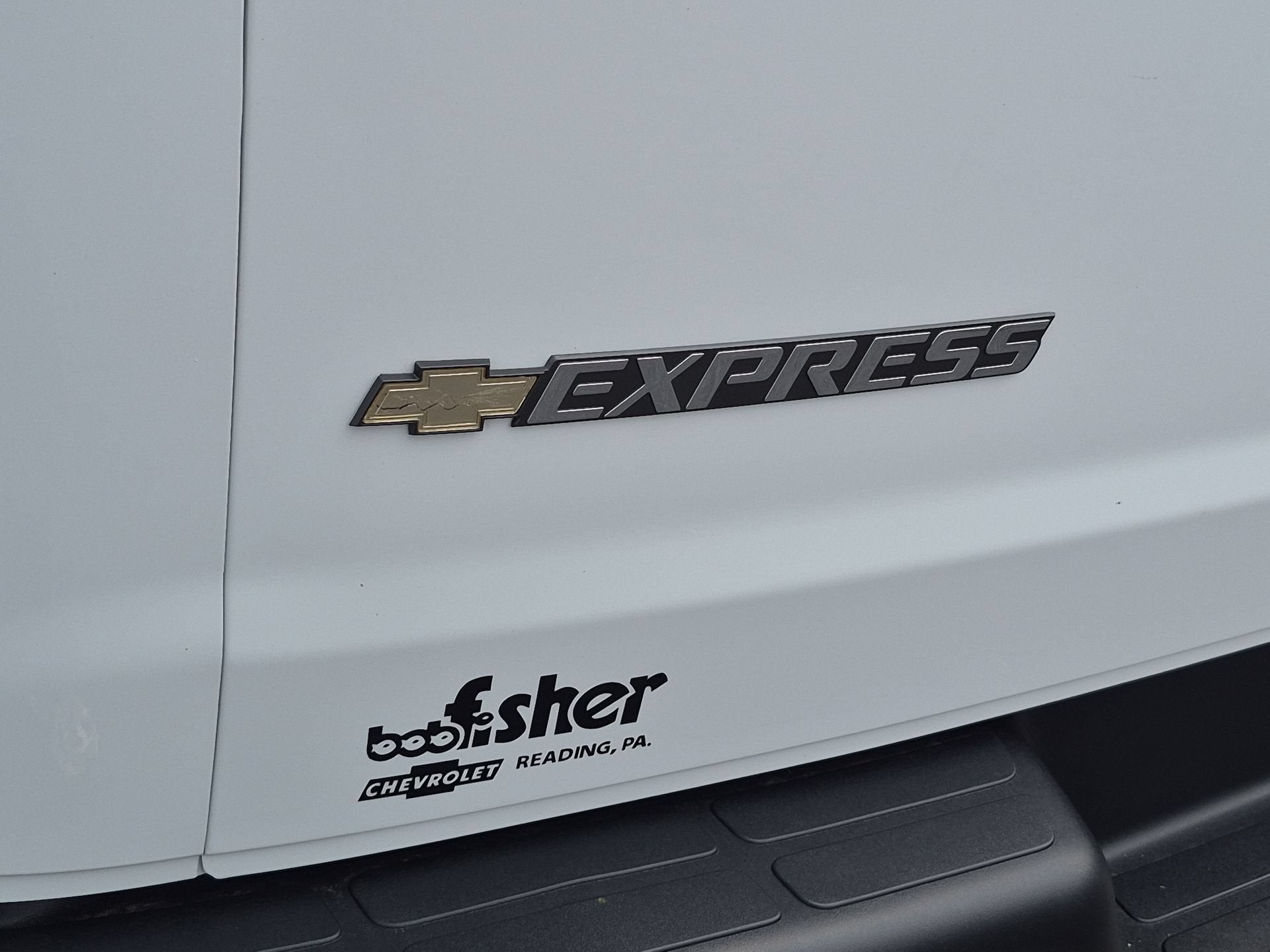 2025 Chevrolet Express Cargo WT