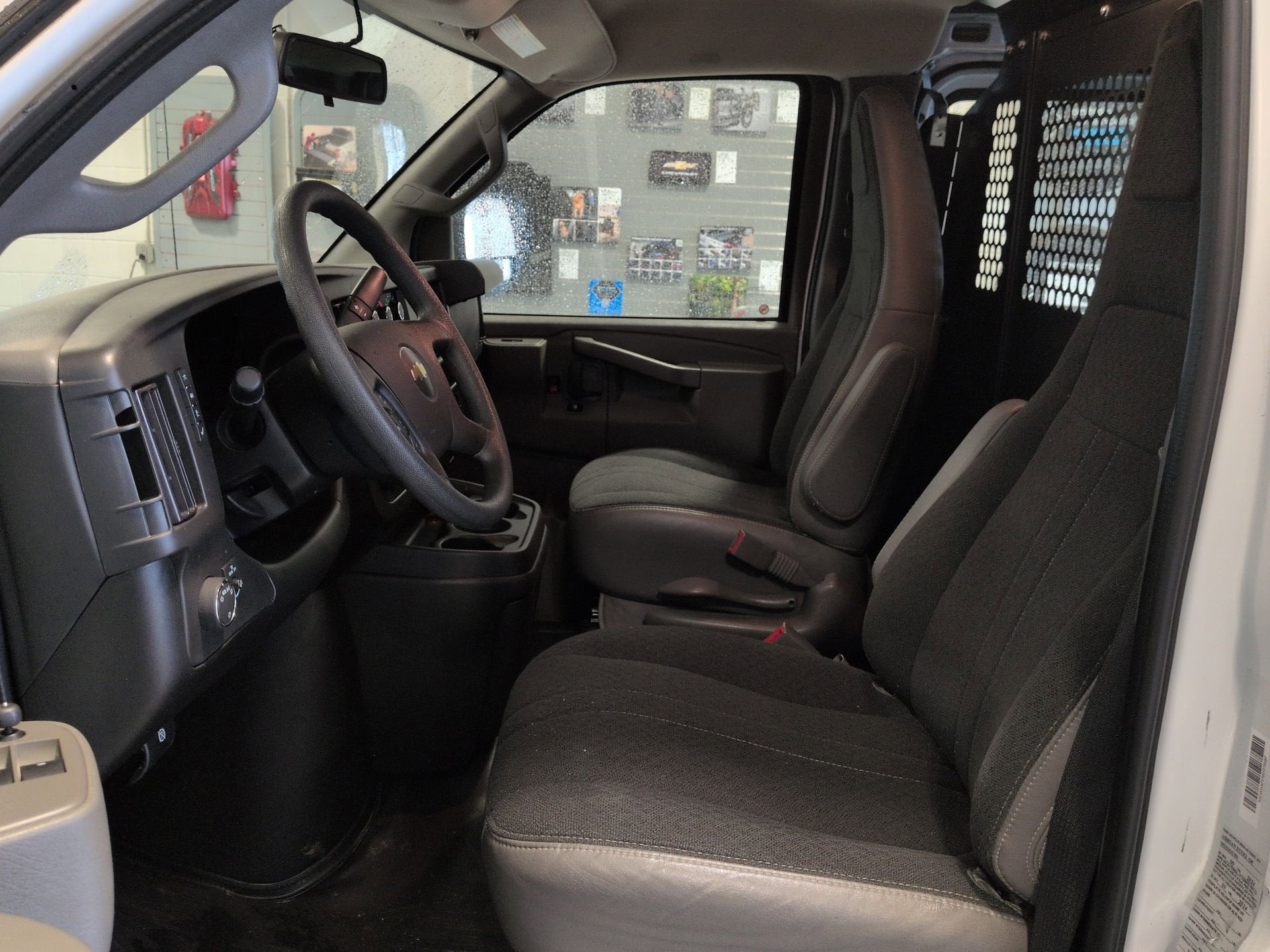 2024 Chevrolet Express Cargo 2500 WT