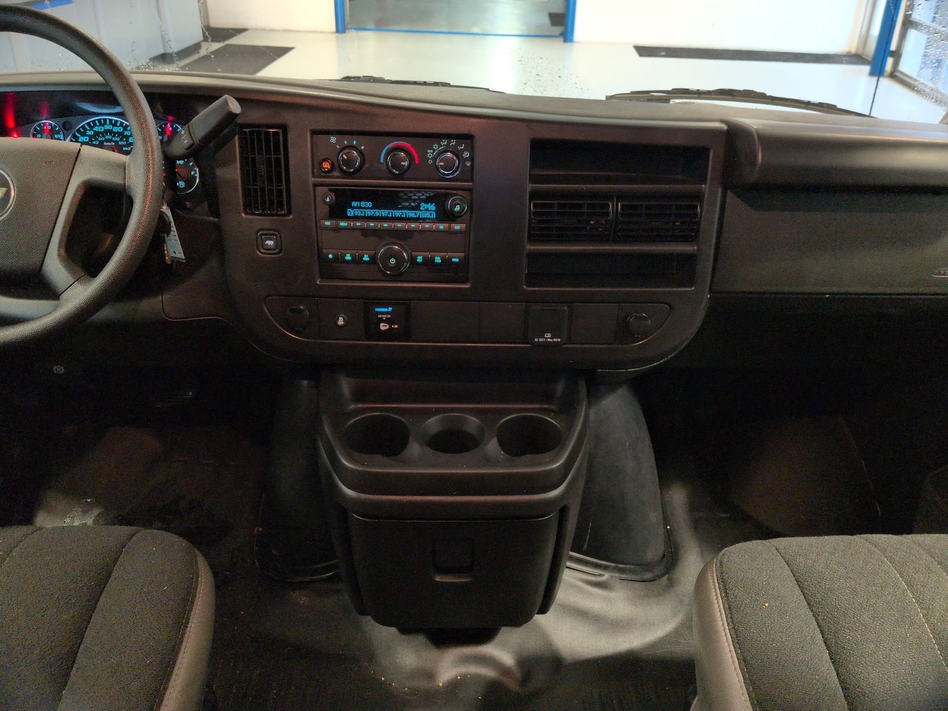 2024 Chevrolet Express Cargo 2500 WT