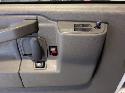 2024 Chevrolet Express Cargo 2500 WT