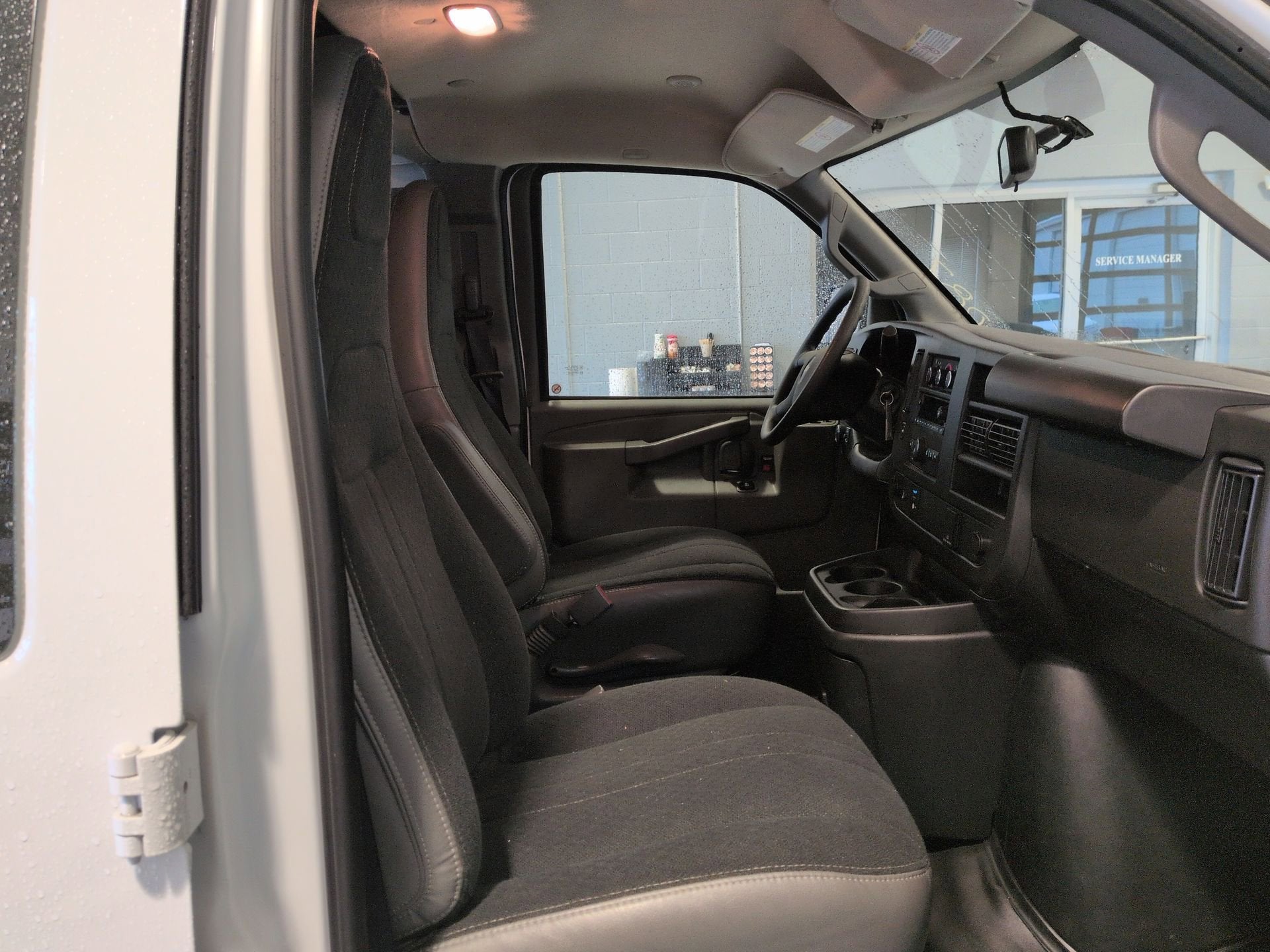 2024 Chevrolet Express Cargo 2500 WT