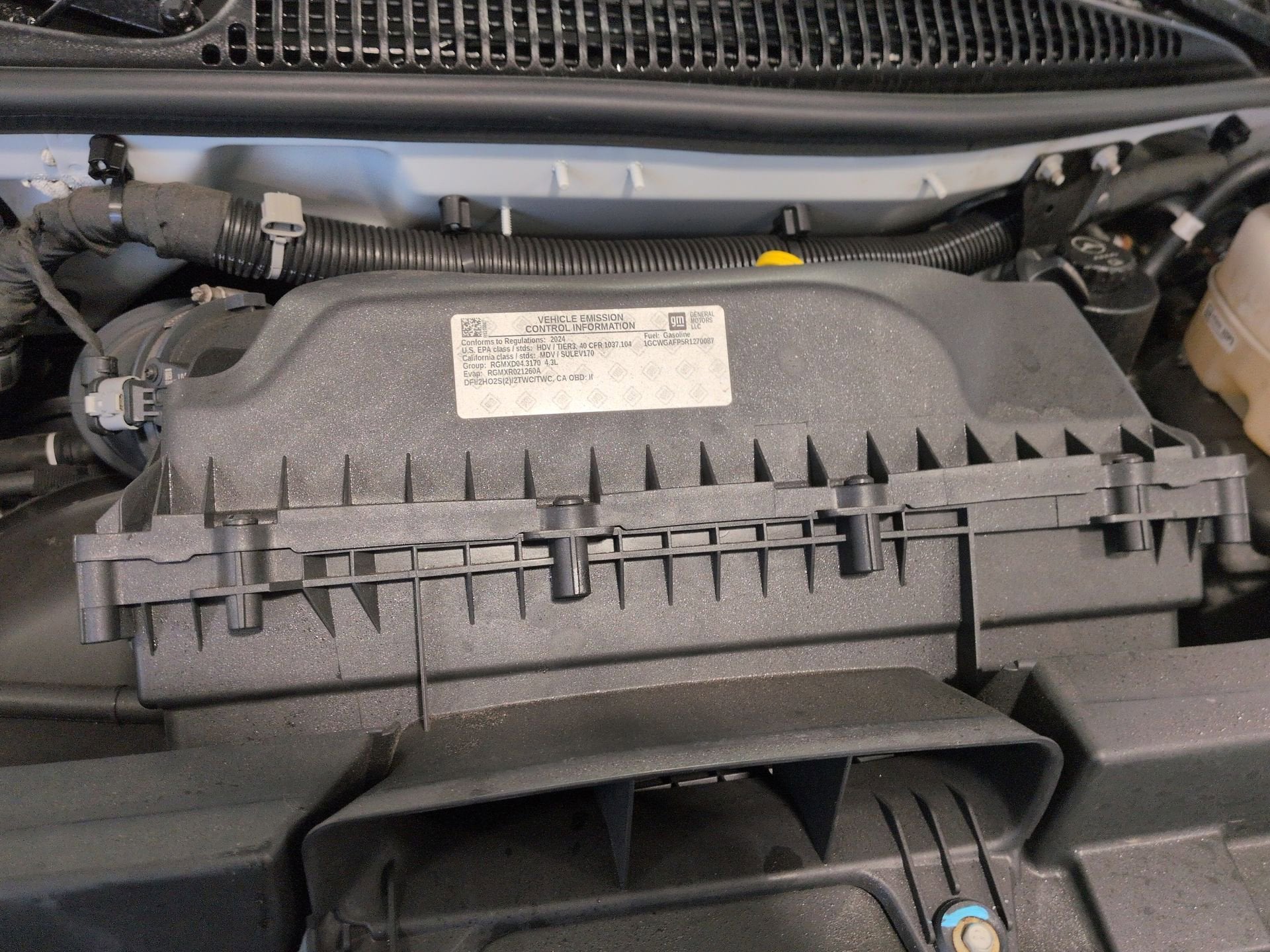 2024 Chevrolet Express Cargo 2500 WT
