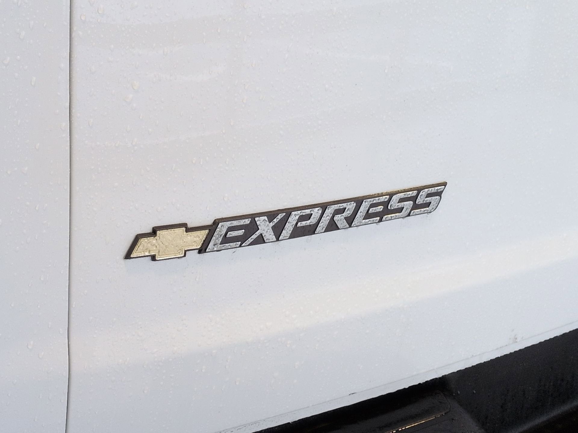 2024 Chevrolet Express Cargo 2500 WT