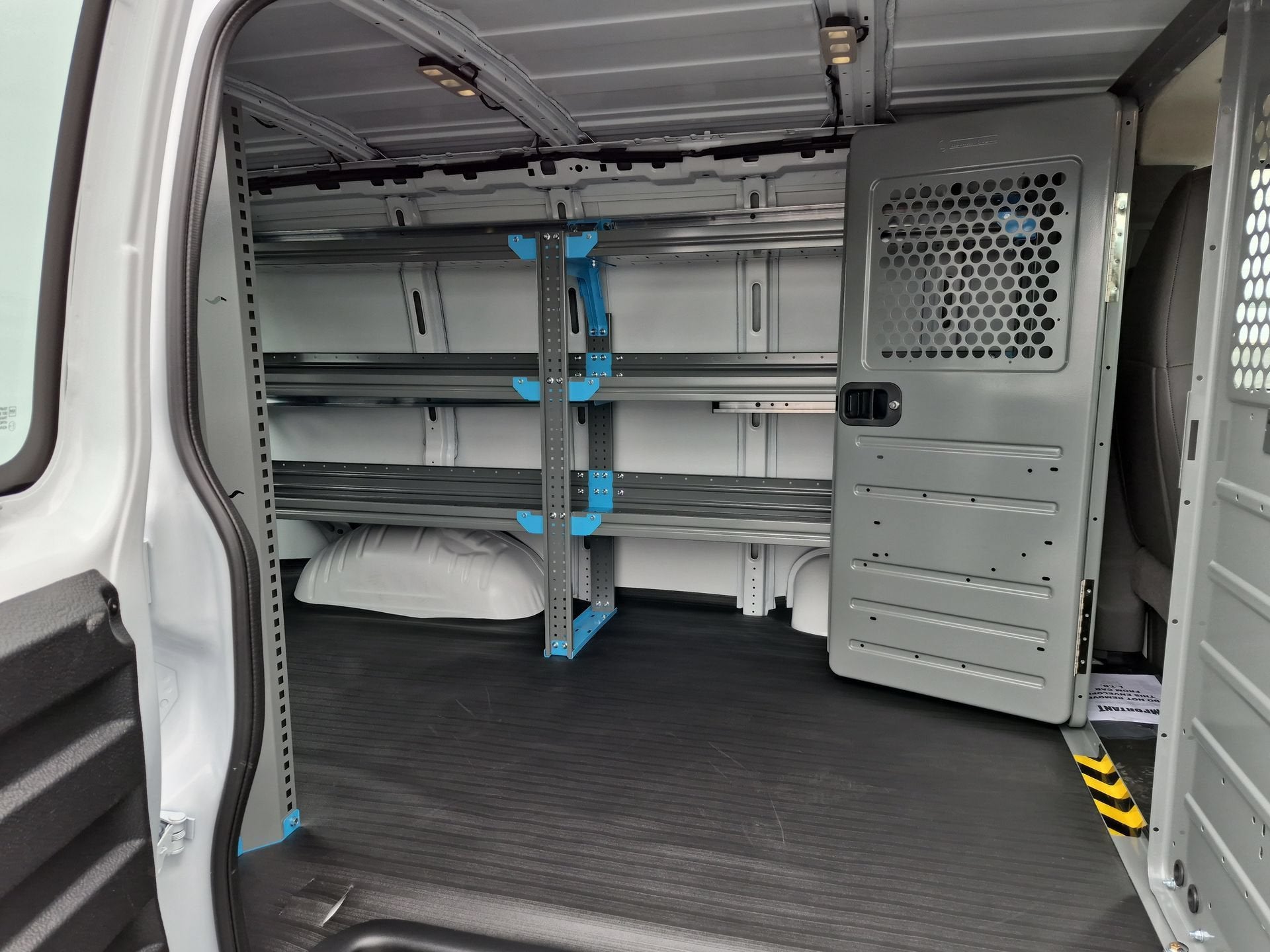 2026 Chevrolet Express Cargo WT 2500 Regular Wheelbase RWD