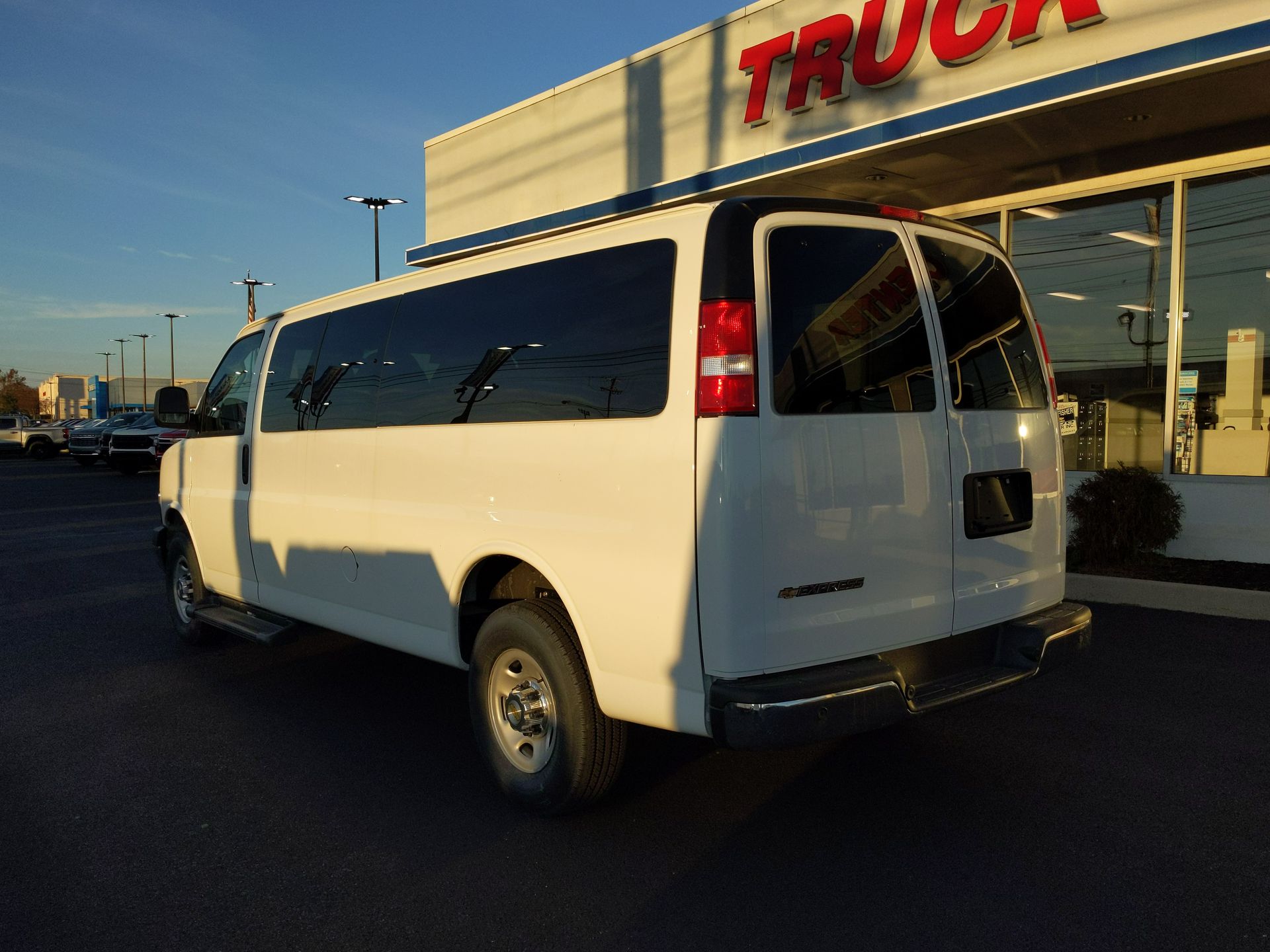 2024 Chevrolet Express Cargo 3500 WT Extended Wheelbase RWD