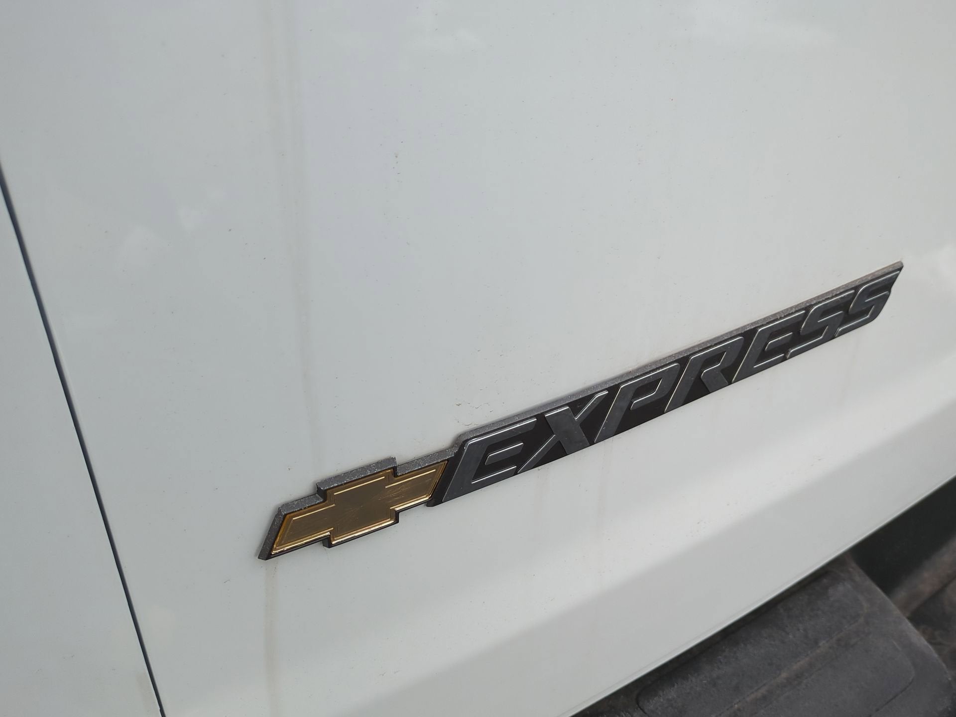 2024 Chevrolet Express Cargo 3500 WT Extended Wheelbase RWD