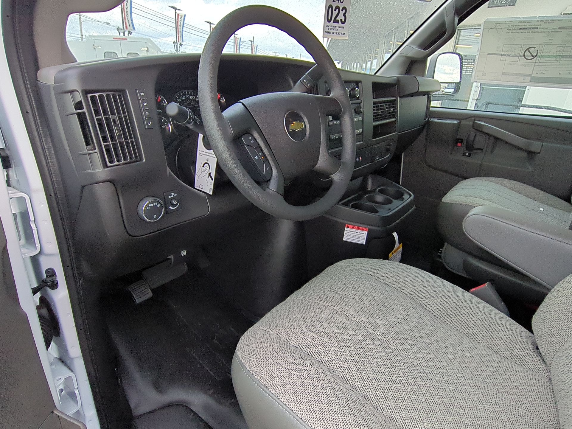 2024 Chevrolet Express Cargo 3500 WT Extended Wheelbase RWD