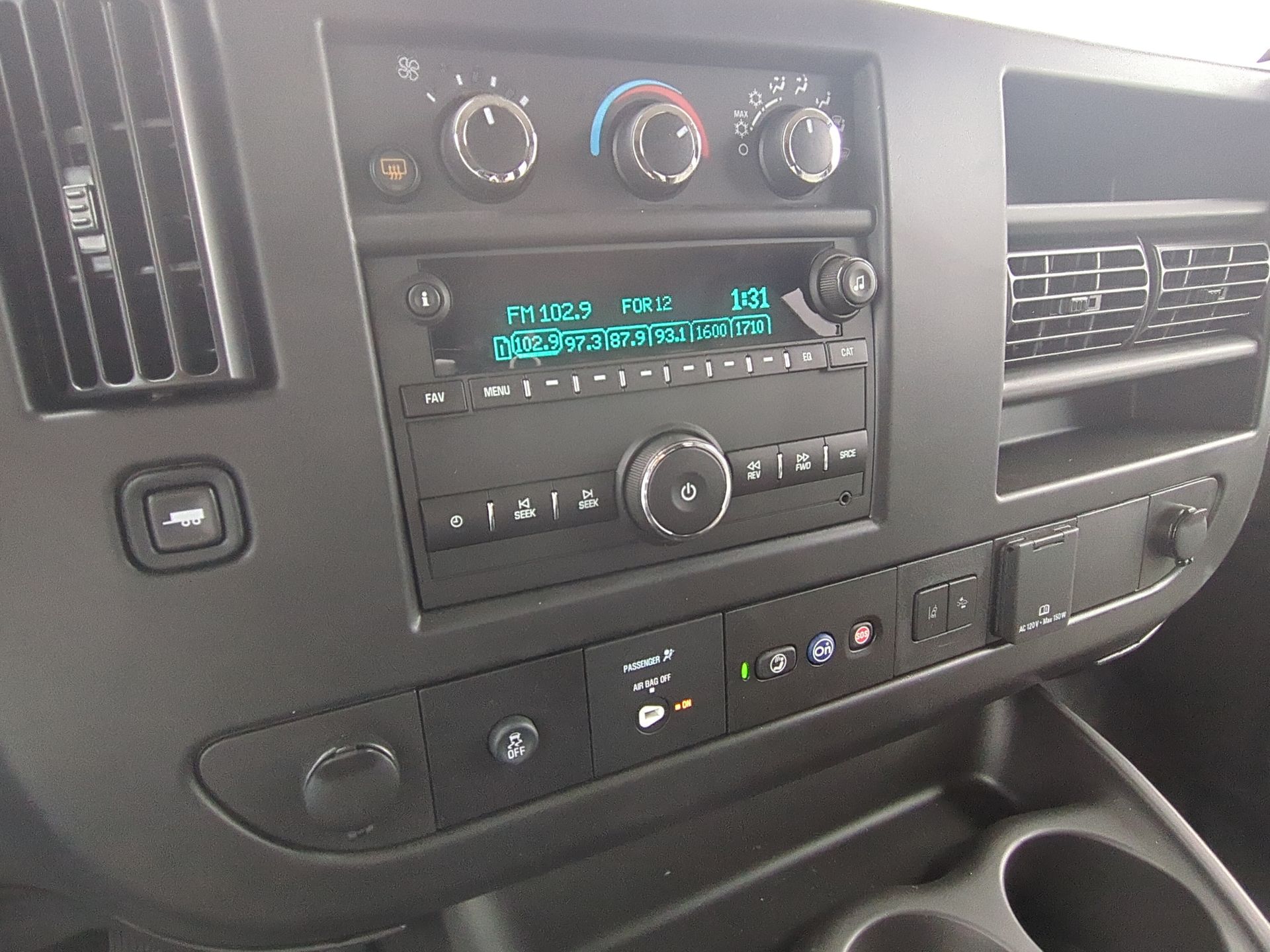 2024 Chevrolet Express Cargo 3500 WT Extended Wheelbase RWD