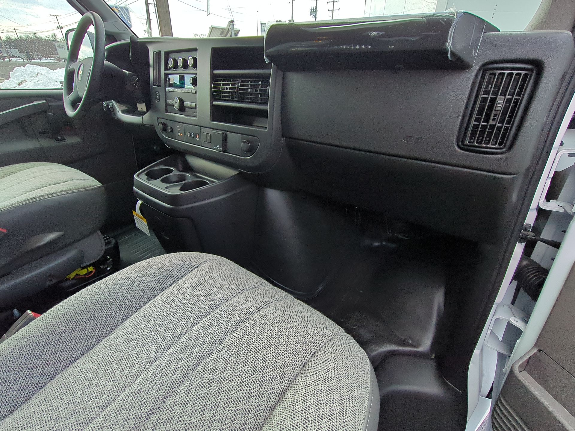 2024 Chevrolet Express Cargo 3500 WT Extended Wheelbase RWD