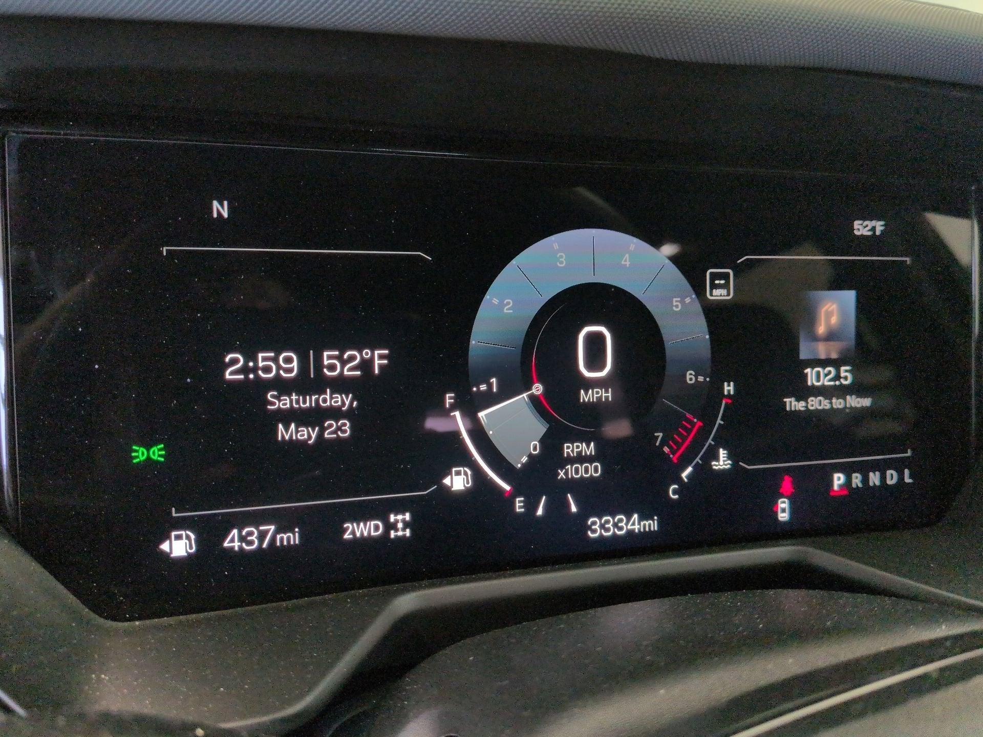 2025 GMC Acadia AT4