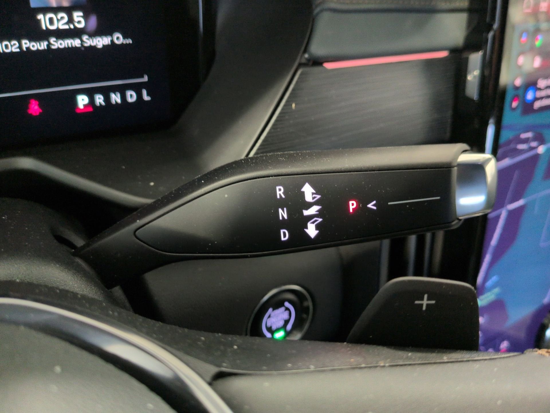 2025 GMC Acadia AT4