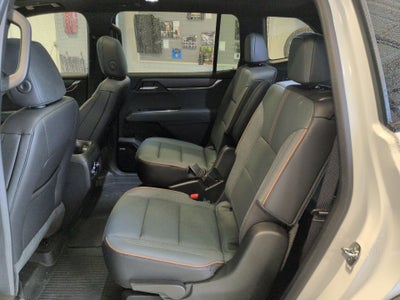 2025 GMC Acadia AT4