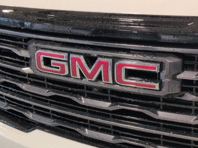 2025 GMC Acadia AT4