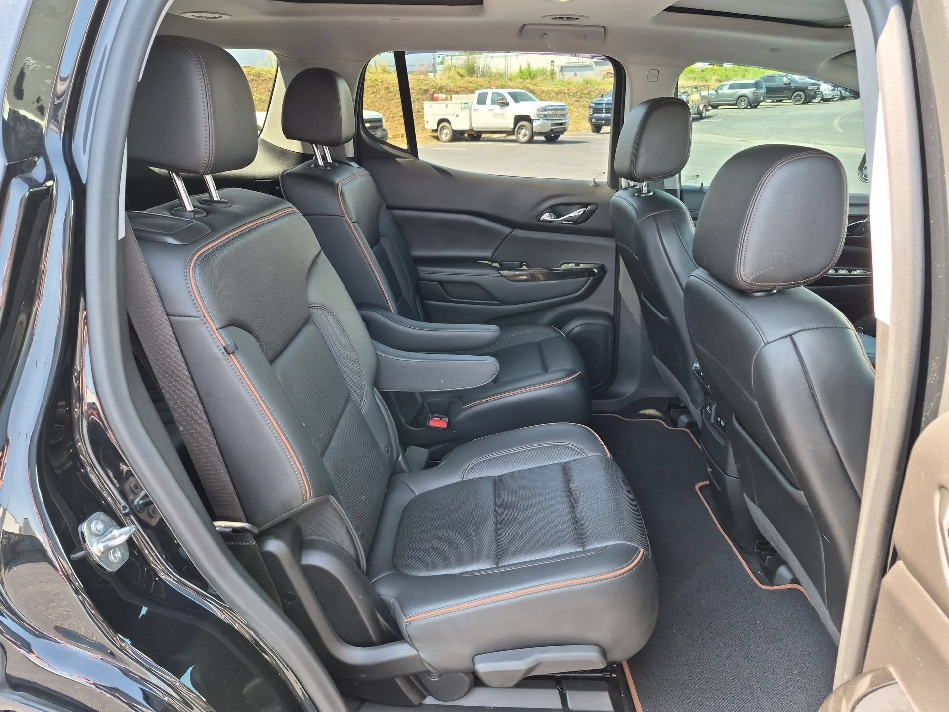 2022 GMC Acadia AT4
