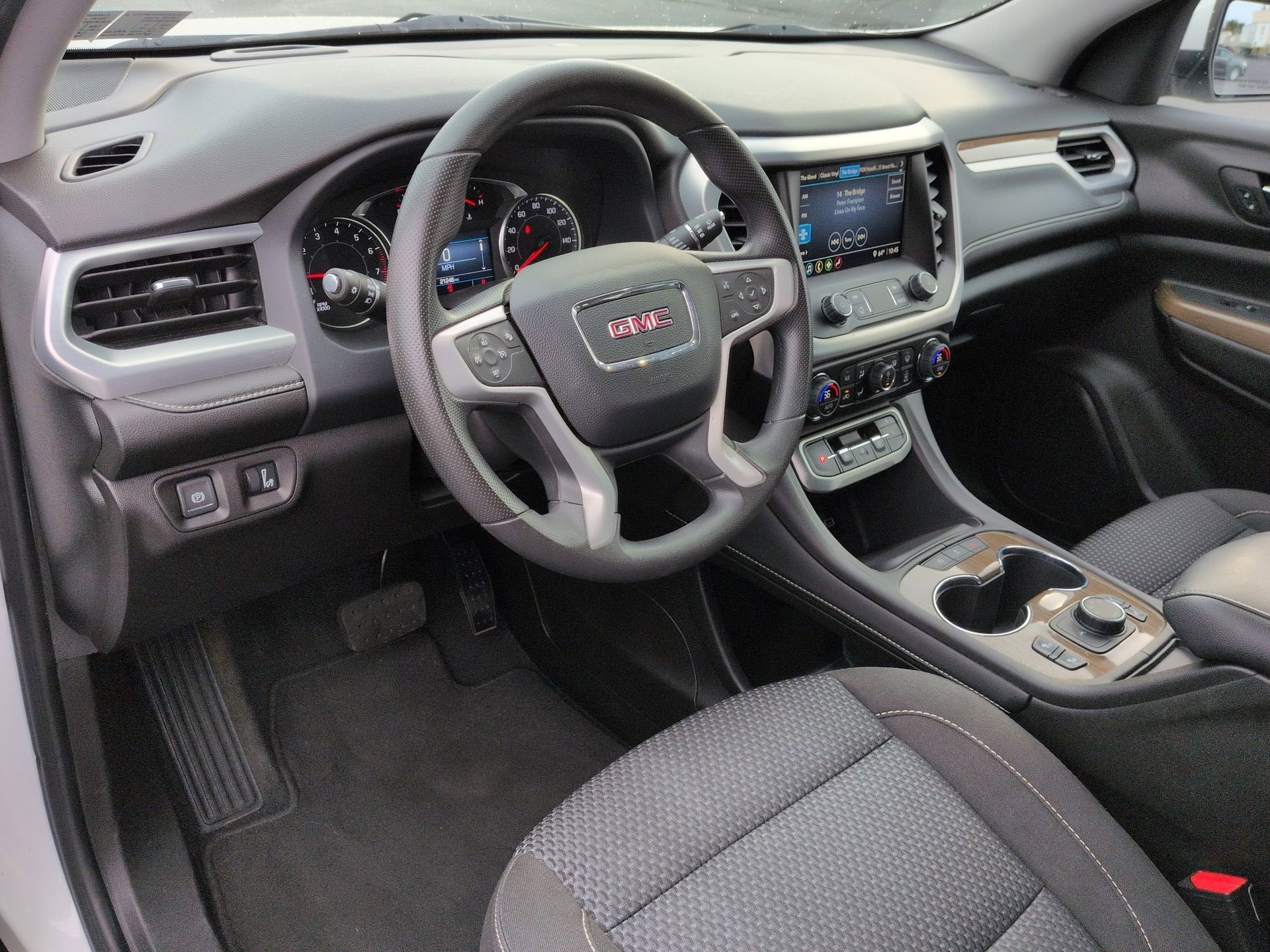 Sle 400 2023 GMC Acadia SLE Reading PA | Bob Fisher Chevrolet 1GKKNRL45PZ248817