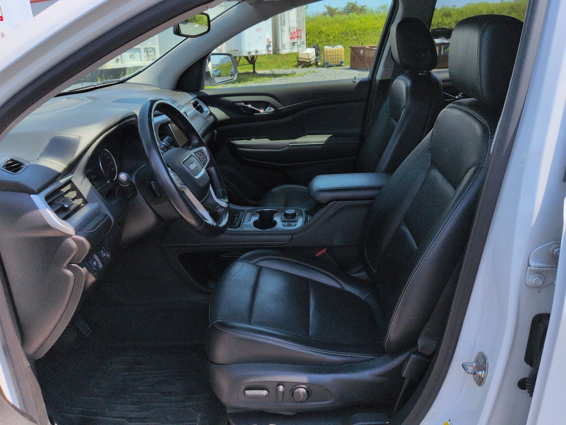 2021 GMC Acadia SLT