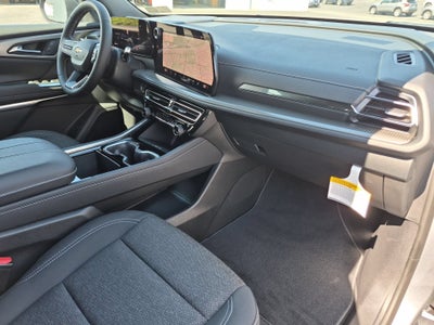 2027 Chevrolet Traverse LT SUV FWD