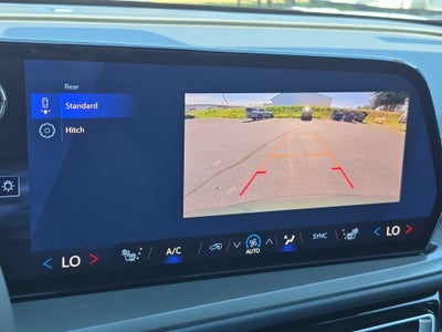 2027 Chevrolet Traverse LT SUV FWD