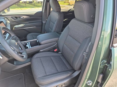 2027 Chevrolet Traverse LT SUV FWD
