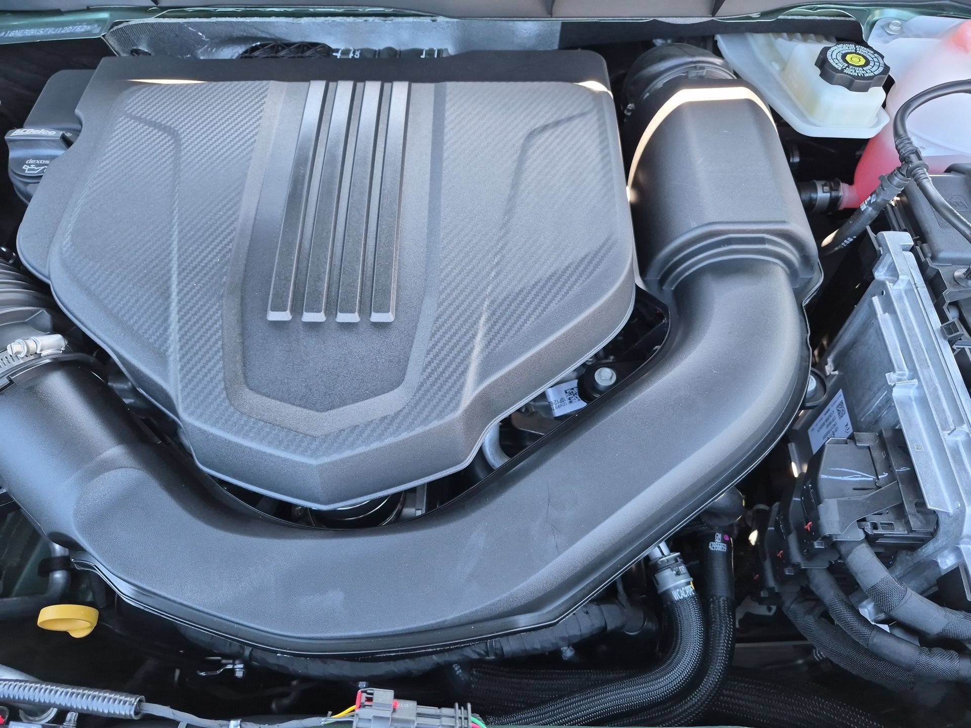 2027 Chevrolet Traverse LT SUV FWD