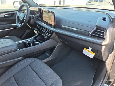2027 Chevrolet Traverse LT SUV FWD