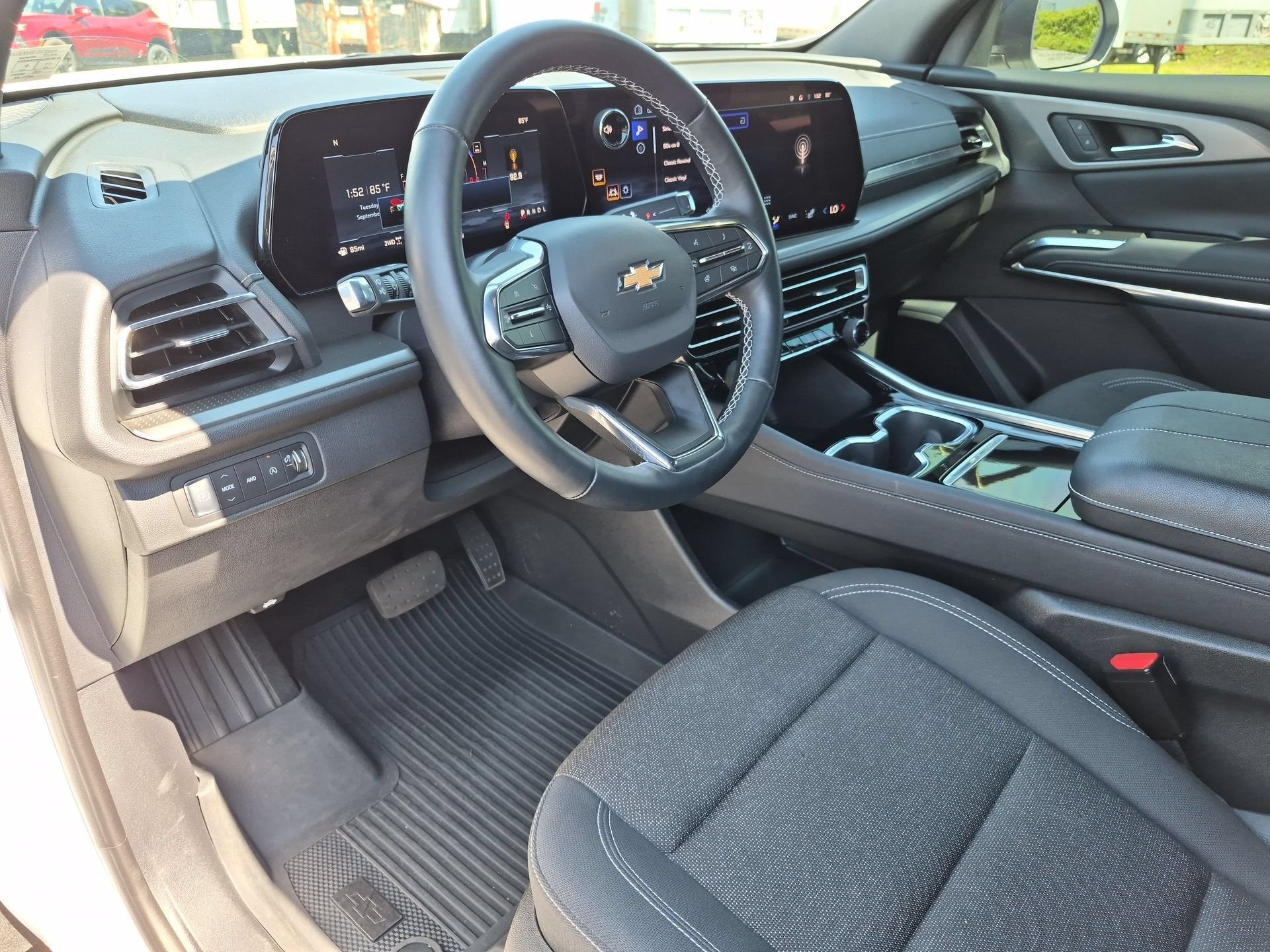 2024 Chevrolet Traverse LS