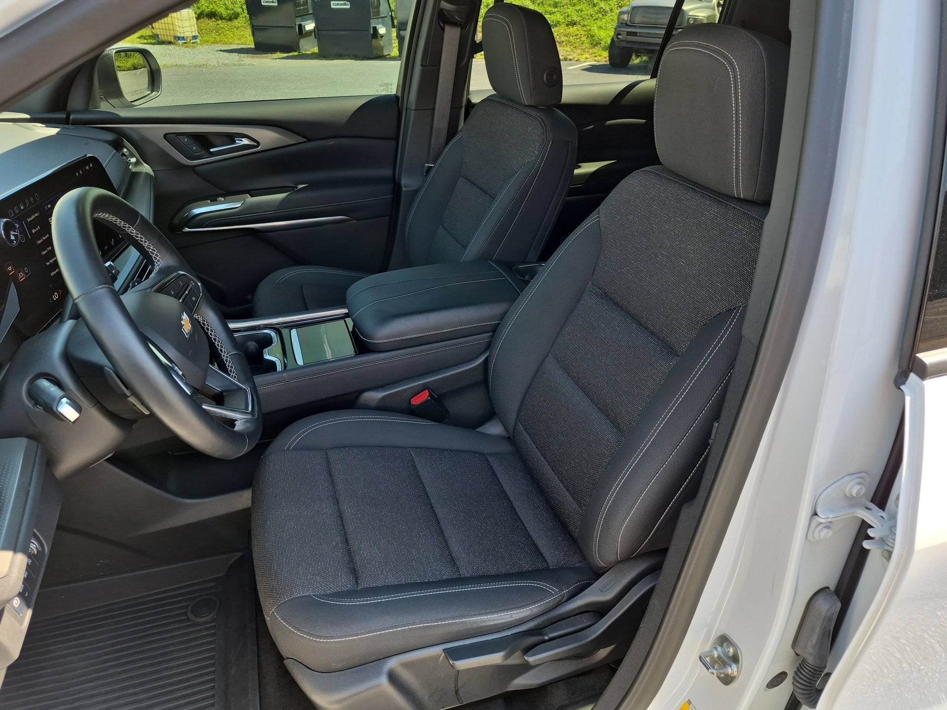 2024 Chevrolet Traverse LS