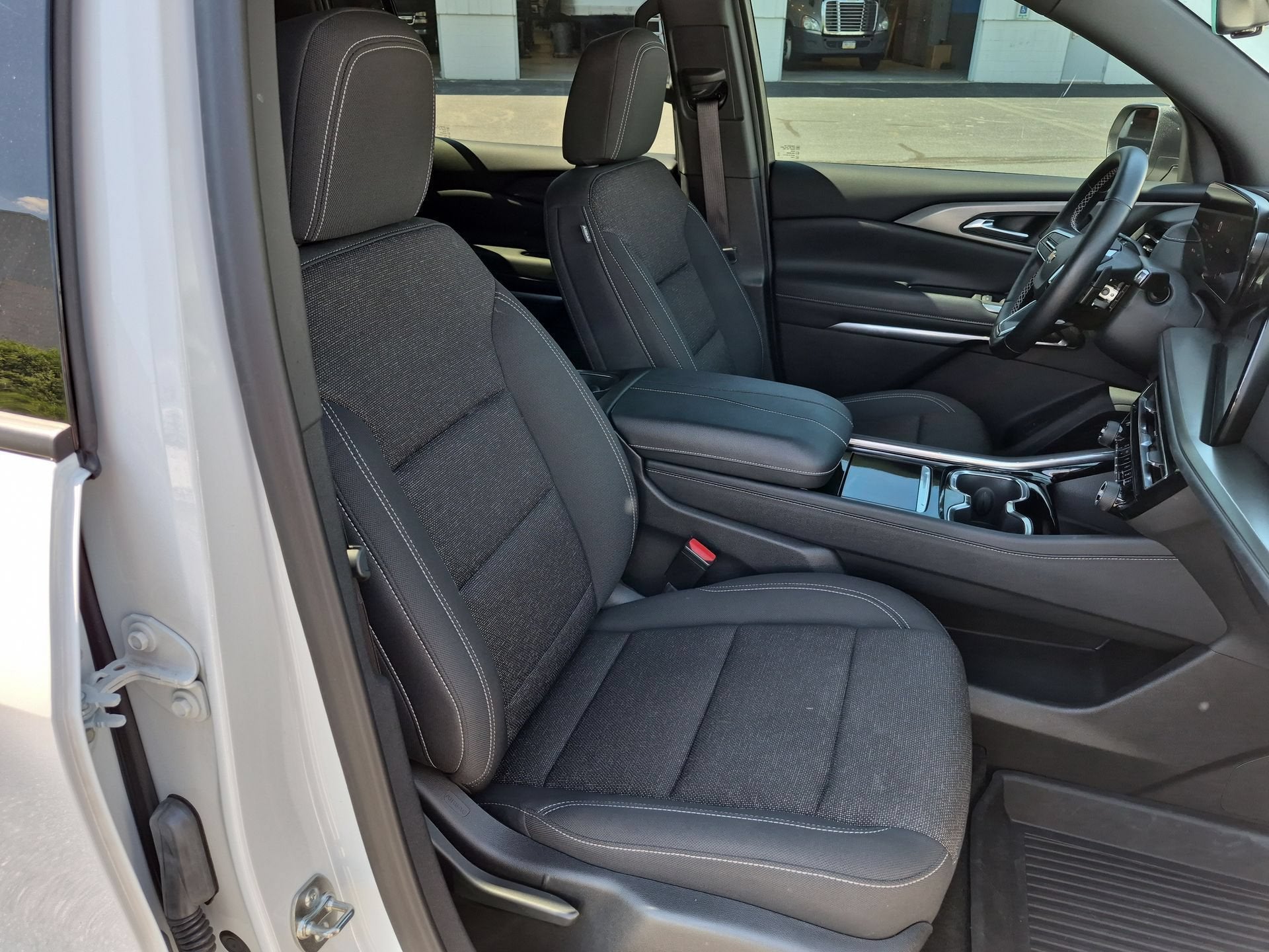 2024 Chevrolet Traverse LS