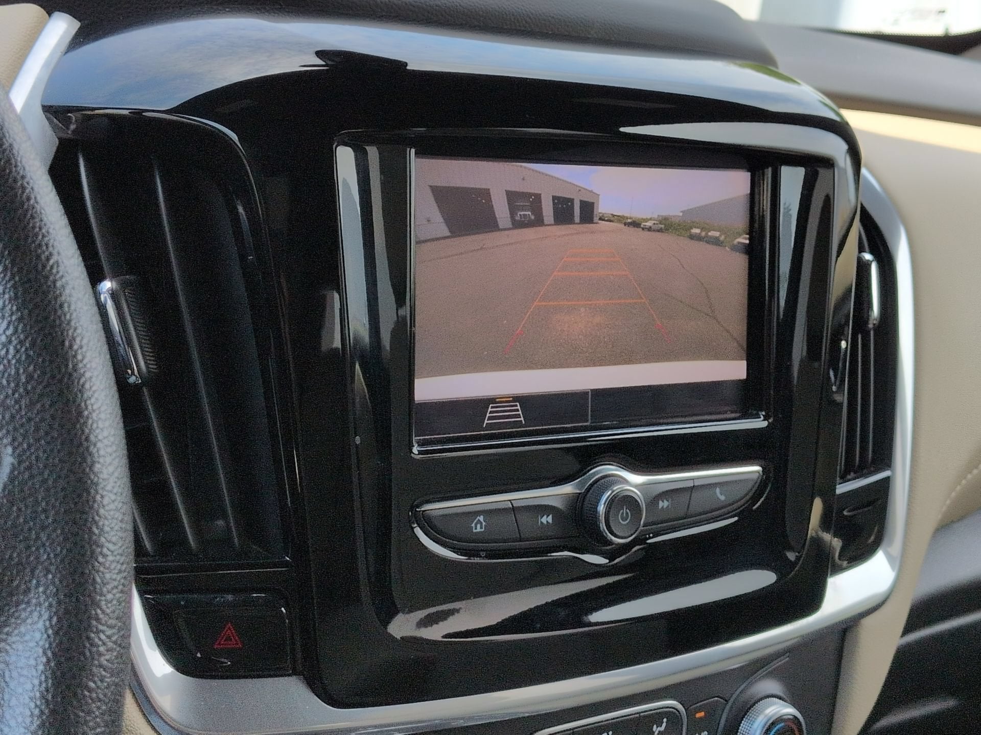 2022 Chevrolet Traverse LS