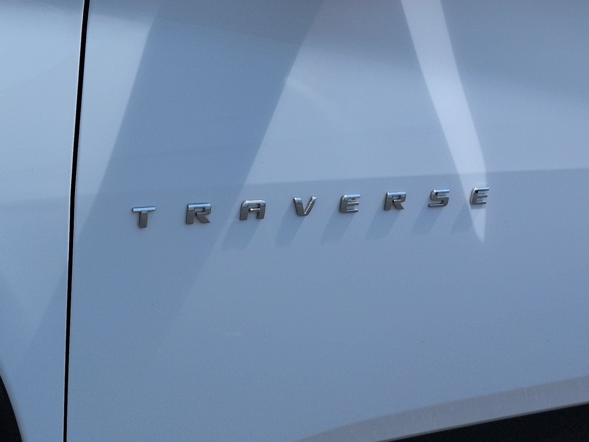 2022 Chevrolet Traverse LS