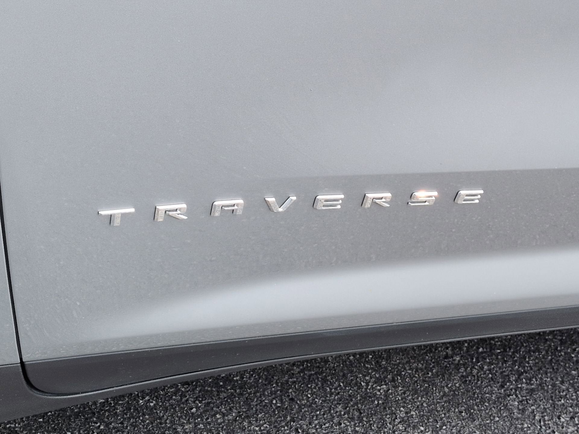 2024 Chevrolet Traverse LT