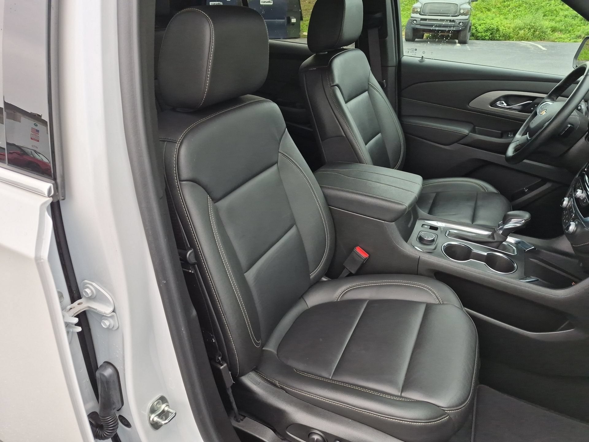 2023 Chevrolet Traverse 3LT - Photo 28