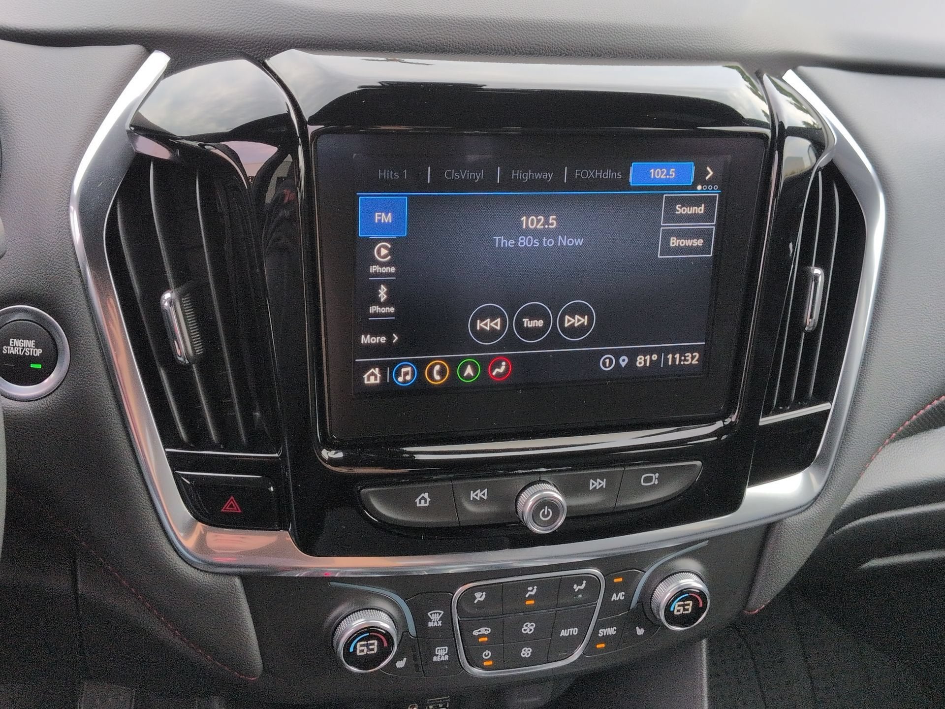 2023 Chevrolet Traverse RS
