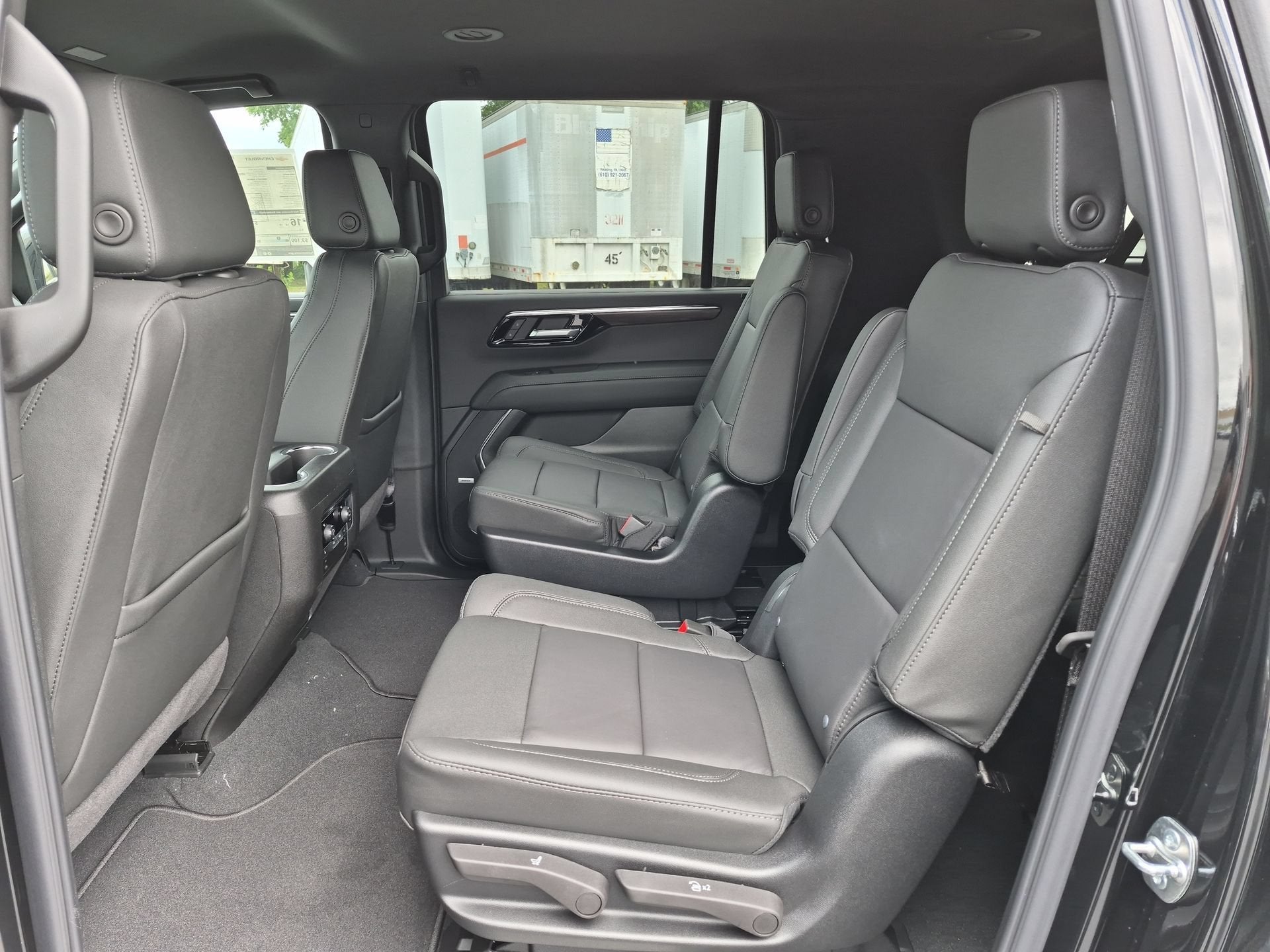 2026 Chevrolet Suburban LT SUV 4WD