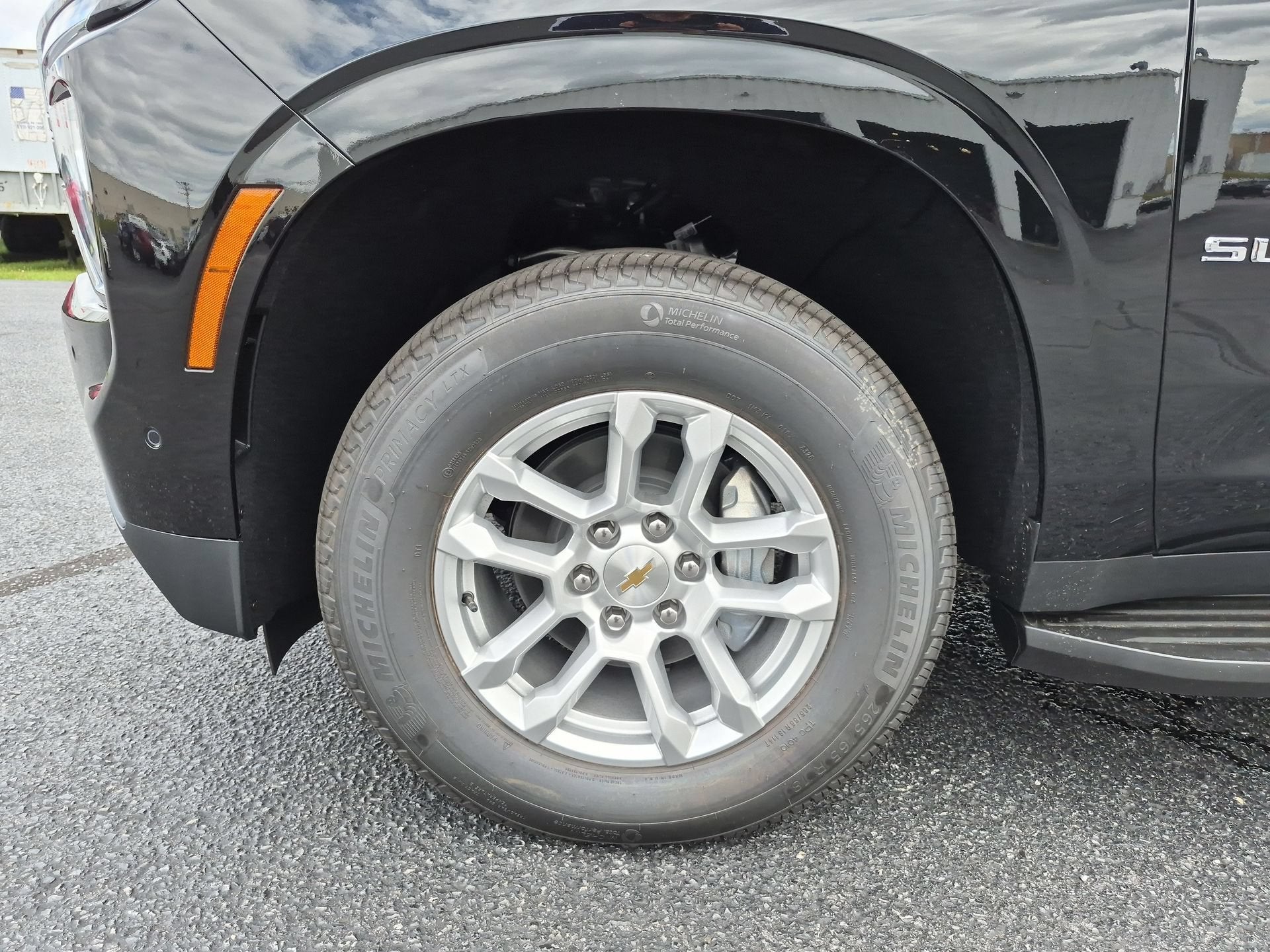 2026 Chevrolet Suburban LT SUV 4WD