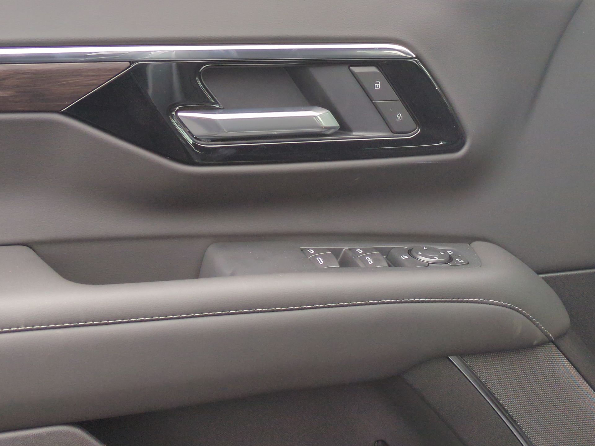 2026 Chevrolet Tahoe LS SUV 4WD