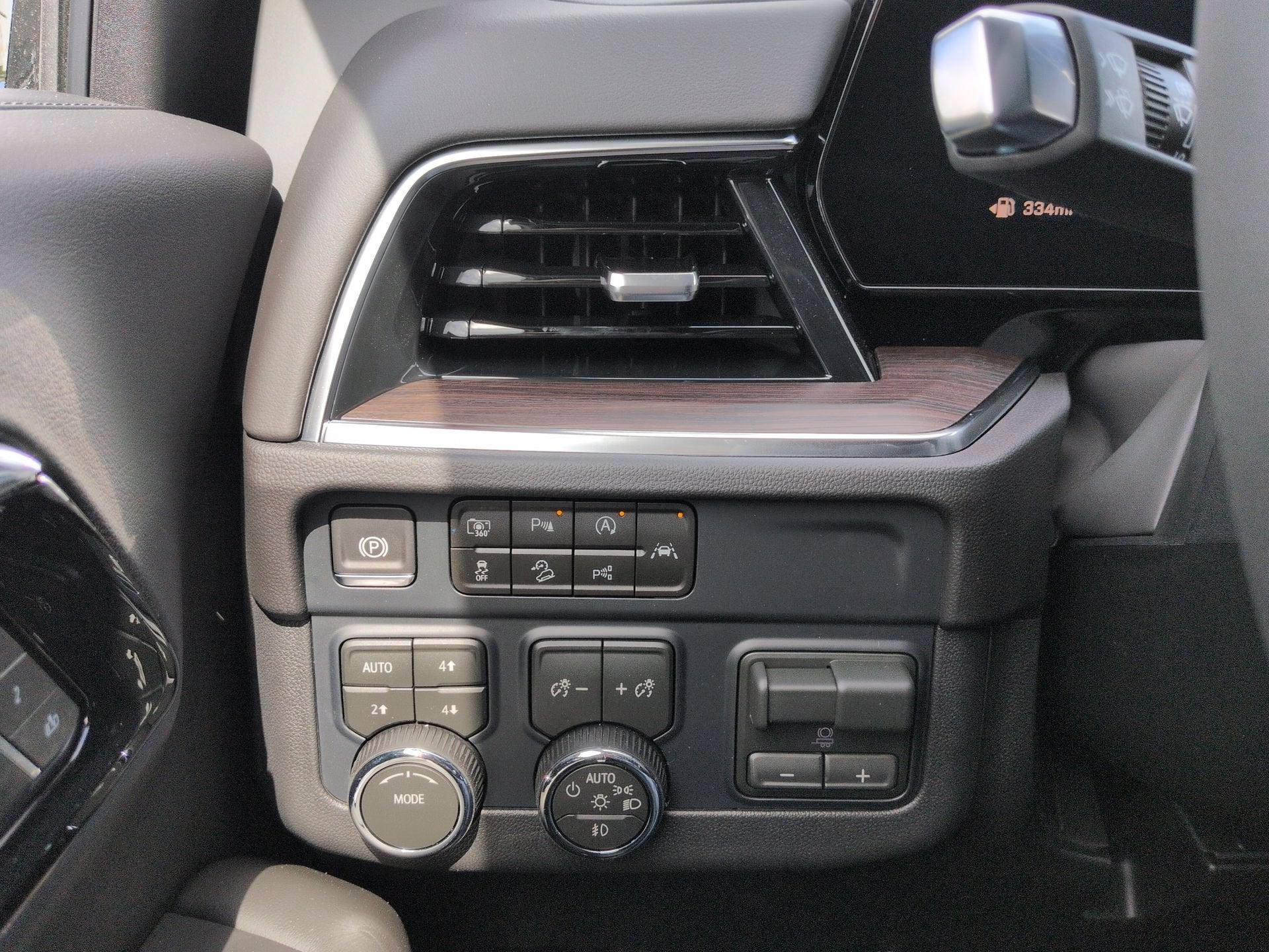 2026 Chevrolet Tahoe LT SUV 4WD