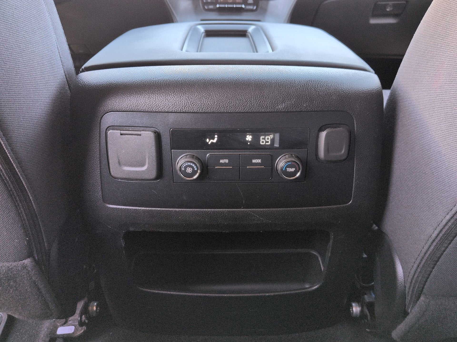 2018 Chevrolet Tahoe LS