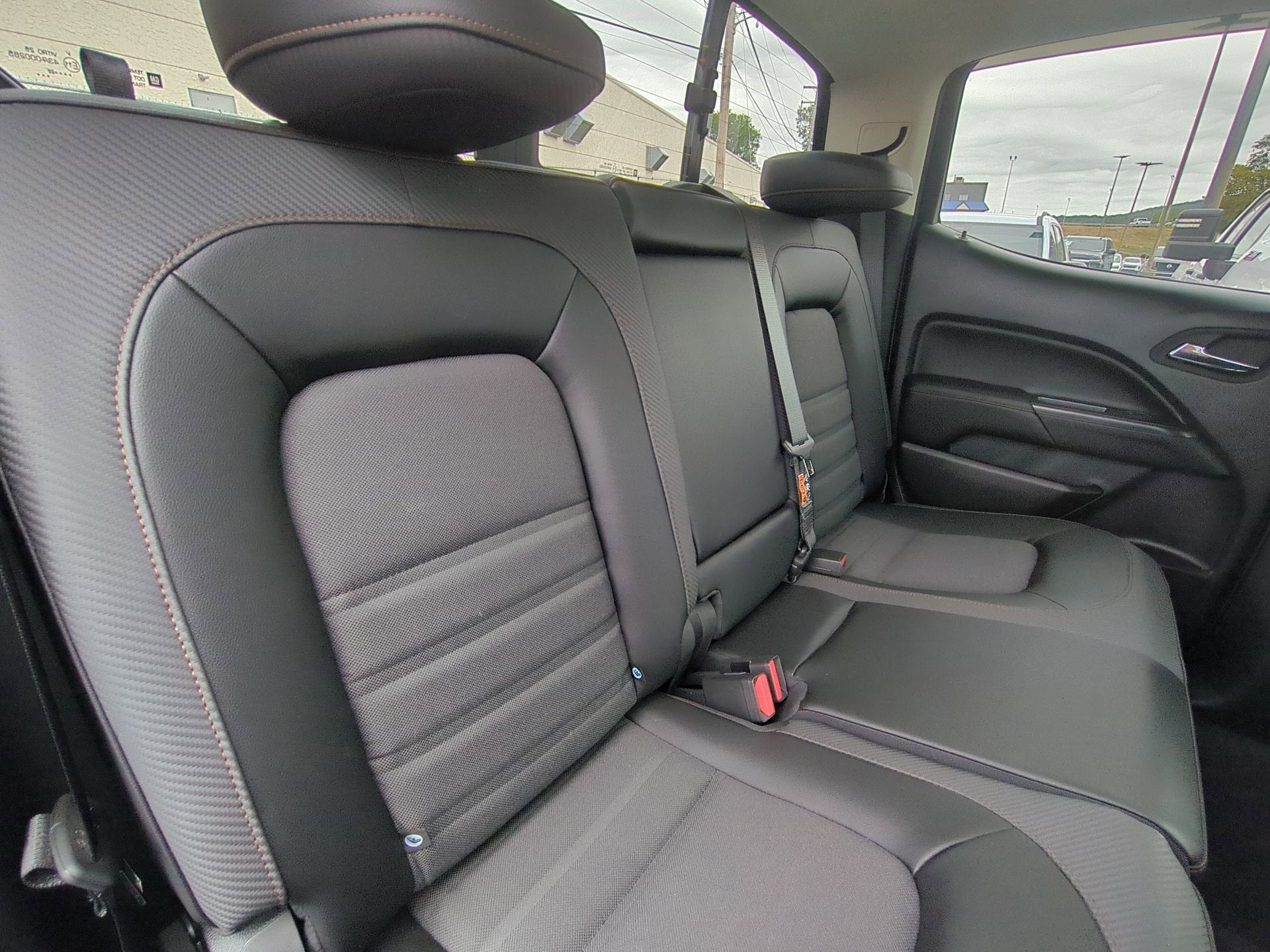 2022 GMC Canyon AT4 - Cloth