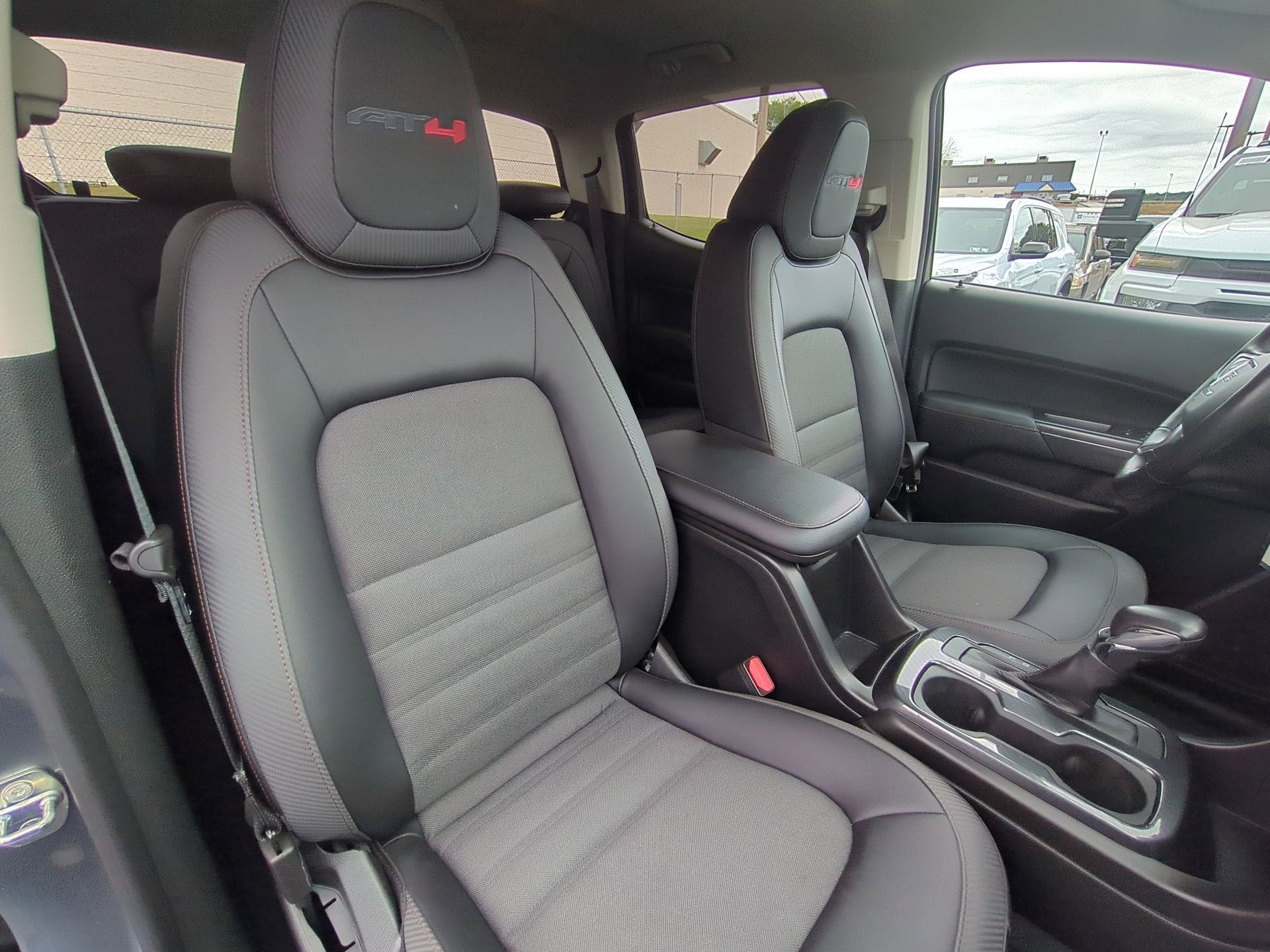 2022 GMC Canyon AT4 - Cloth