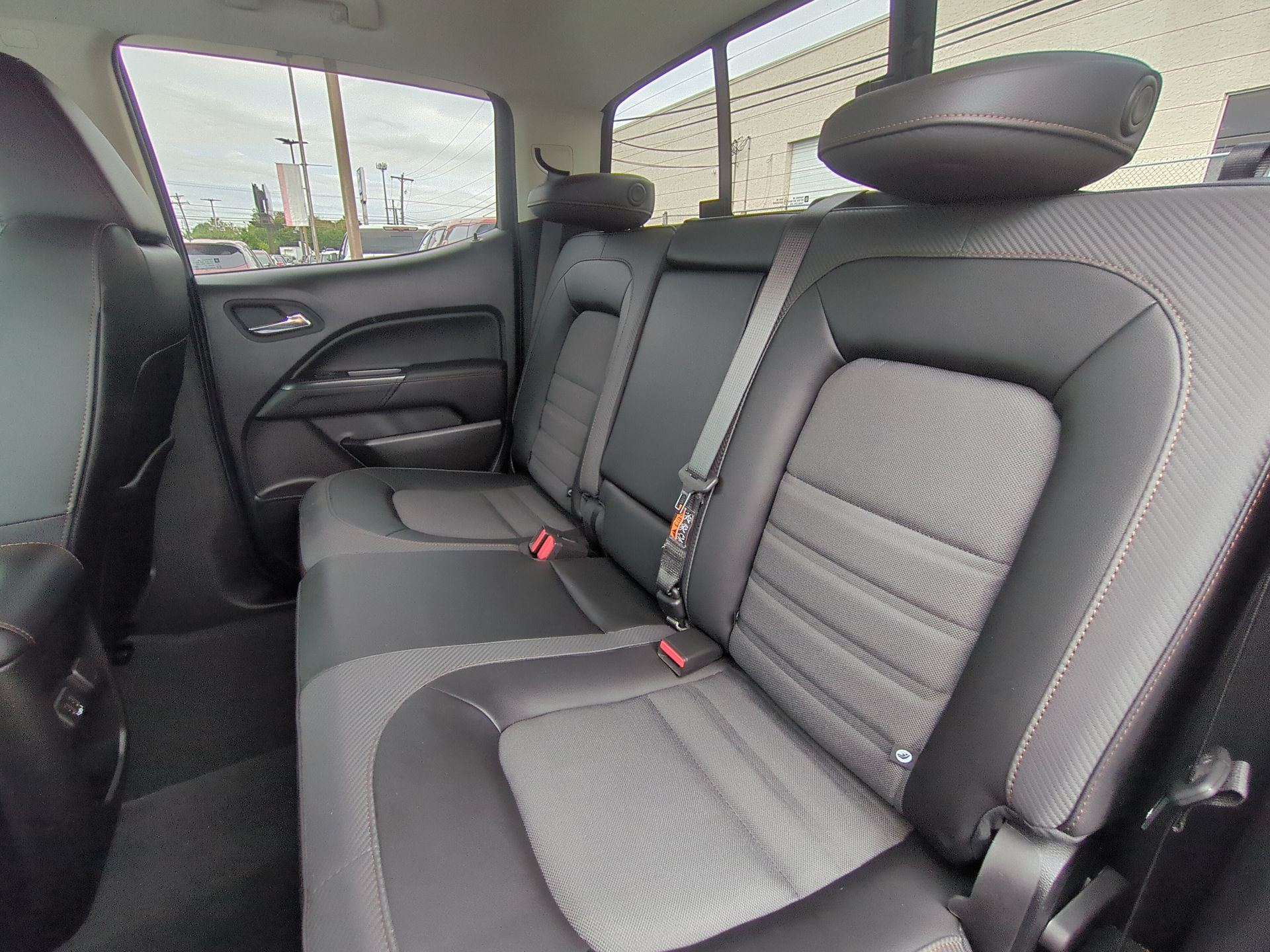 2022 GMC Canyon AT4 - Cloth