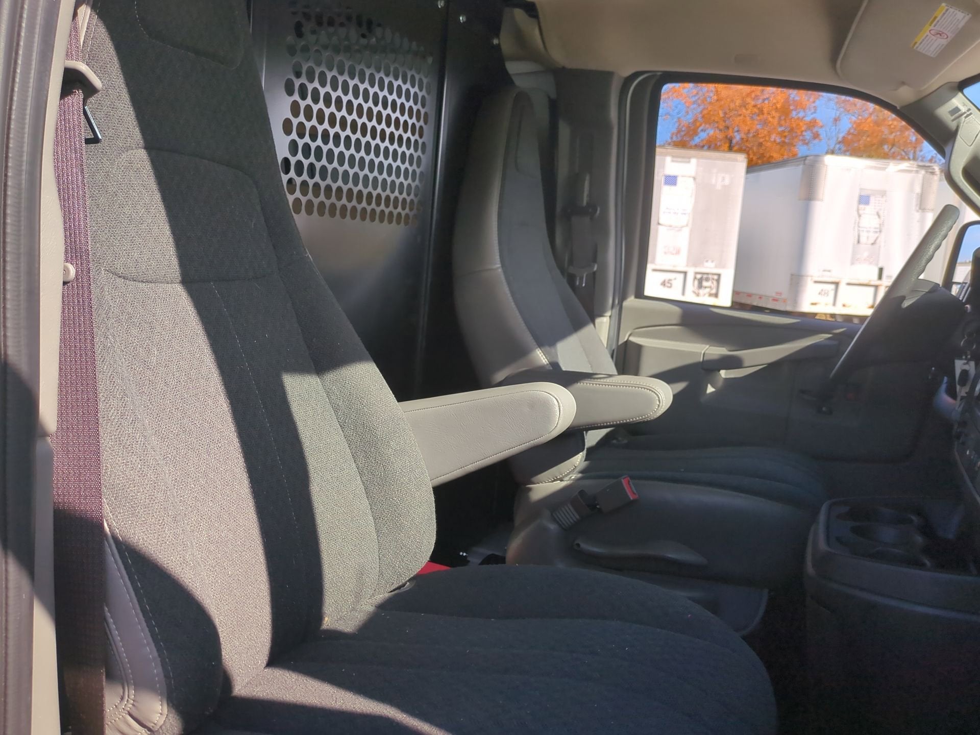 2024 GMC Savana Cargo 2500 Work Van