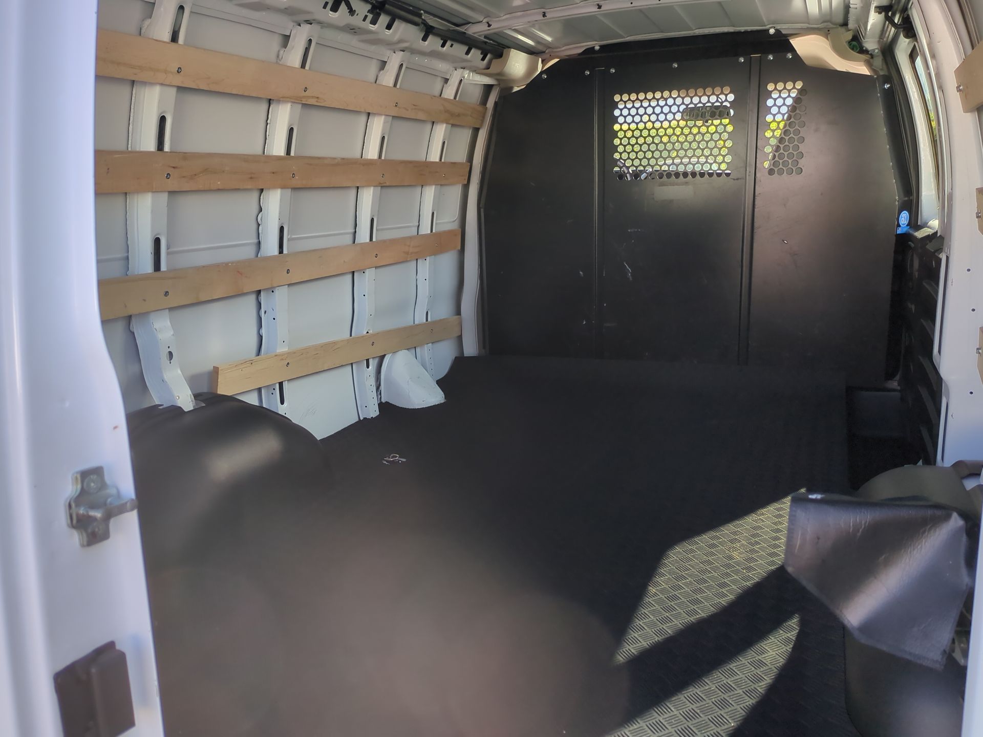 2024 GMC Savana Cargo 2500 Work Van