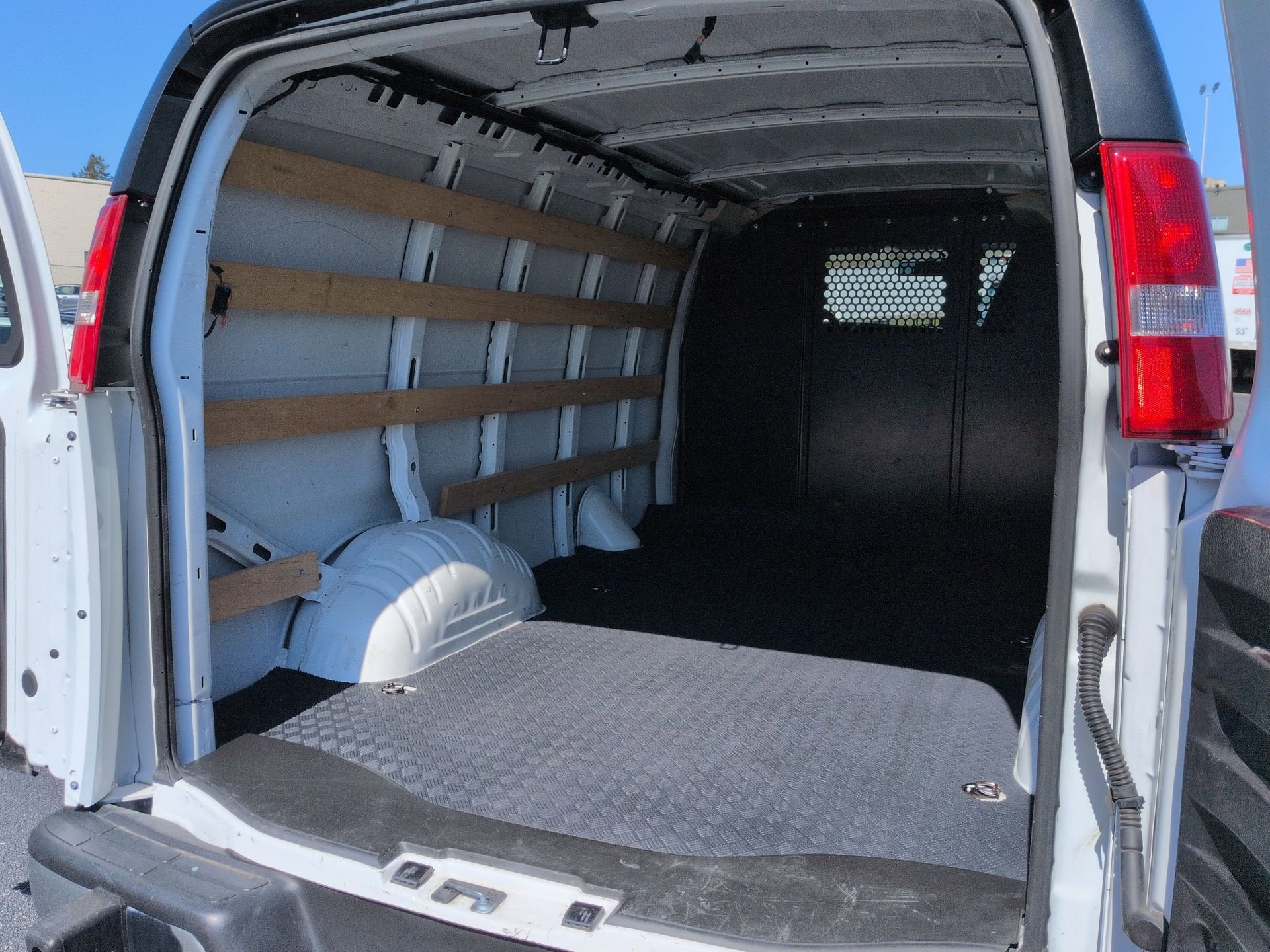 2024 GMC Savana Cargo 2500 Work Van