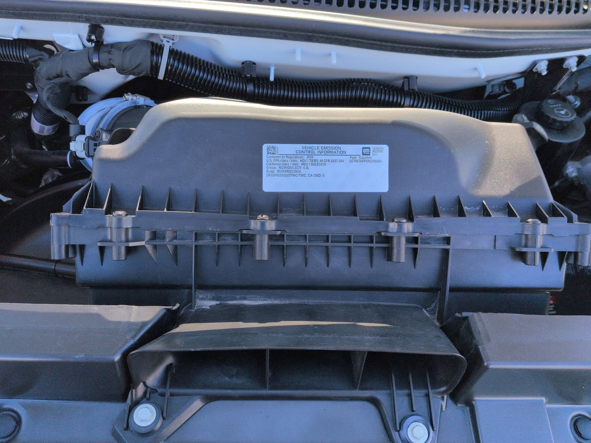 2024 GMC Savana Cargo 2500 Work Van